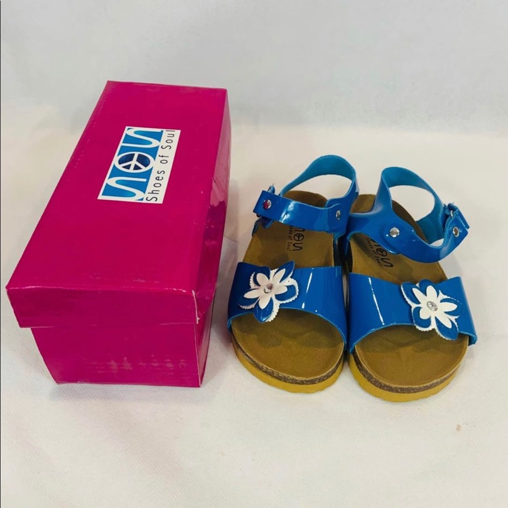 Brand New Size 5 Toddler Girls Blue Sandals